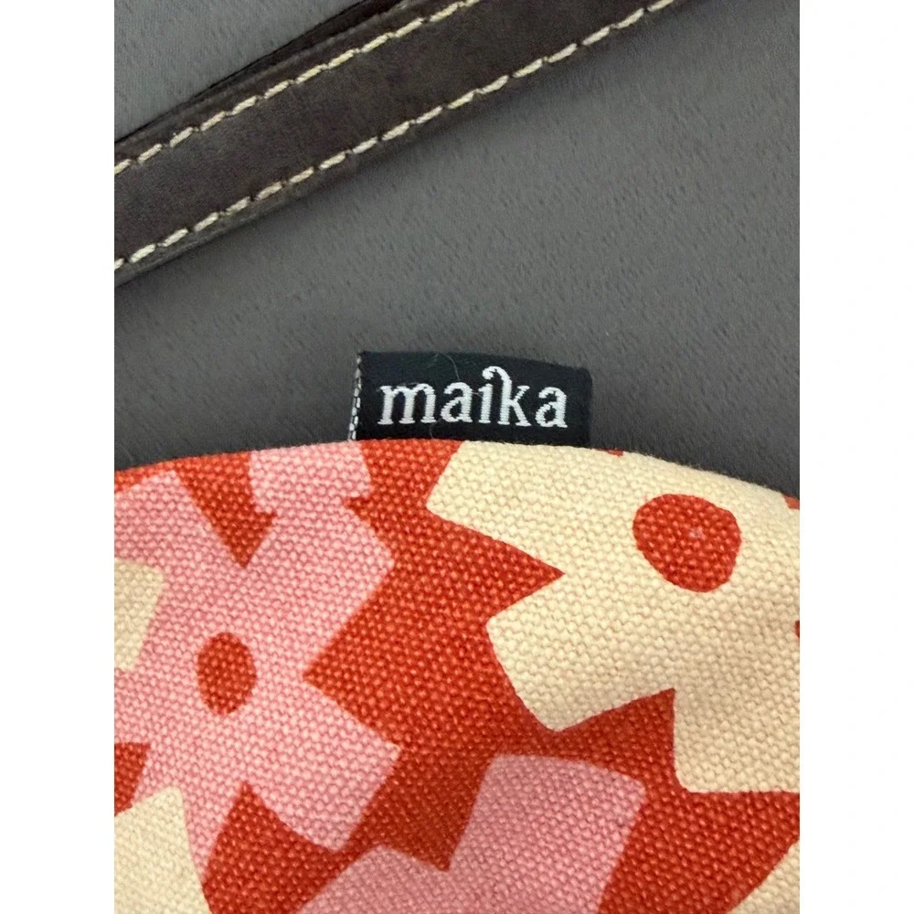Maika Canvas Wristlet Pouch Red Pink Floral Geometric Zipper Clutch Bag